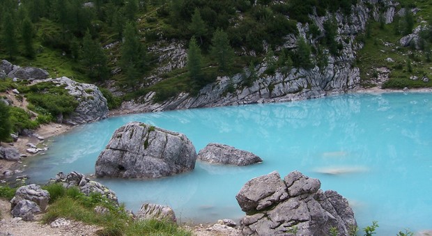 Il lago di Sorapiss.