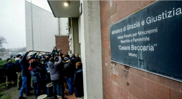 Milano, violenze e tortura nel carcere minorile Cesare Beccaria: arrestati 13 agenti di polizia penitenziaria