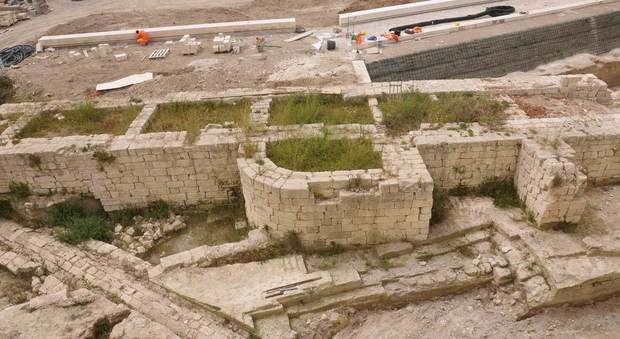 Il verde delle Mura Urbiche: «Un parco archeologico grazie ai reperti rinvenuti»