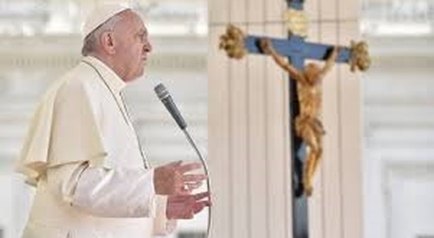 Papa Francesco contro quei vescovi che in Medio Oriente vivono come epuloni ma predicano la povertà