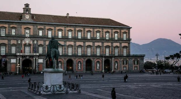Palazzo Reale di Napoli aderisce all'iniziativa «M’illumino di meno»