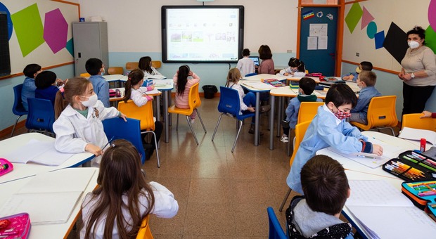 Roma, a scuola è allarme bimbi: «Violate le quarantene». I presidi: «I ragazzi ignorano l’isolamento»