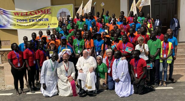 Papa Francesco, per la gente del Sud Sudan è un profeta e un santo, il testamento che lascia in Africa è la riconciliazione