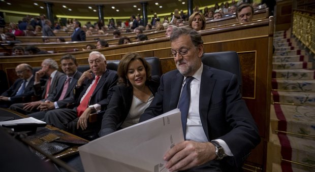 Spagna, la rivincita di Rajoy: rieletto primo ministro dopo 10 mesi di crisi. Sconfitti Sanchez e Iglesias