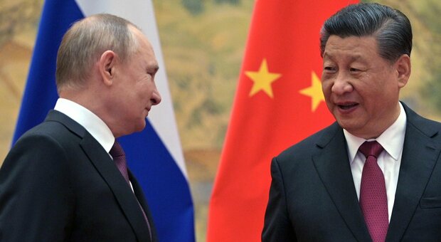 Putin chiede aiuto agli alleati sulle sanzioni. E Xi critica «il clima da guerra fredda»