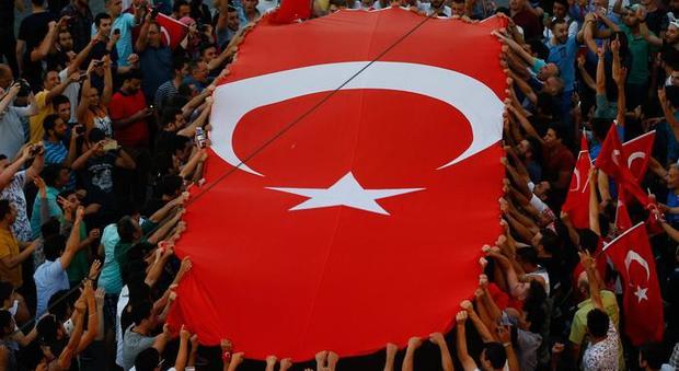 Golpe fallito in Turchia, l'agenzia vaticana Fides: «Fondamentali le chiamate delle moschee»