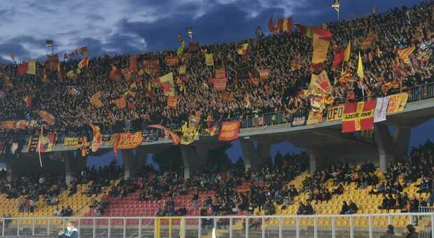 Lecce-Pordenone, la formazione ufficiale: gioca Tuia a sorpresa. Foto e video