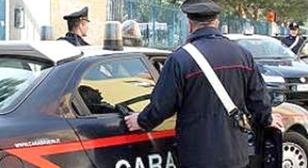 Nascondeva droga e armi nei muretti a secco: sorpreso dai carabinieri