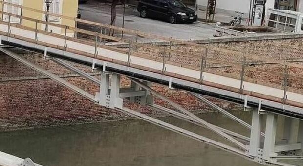 Ponte Garibaldi, trovata la passerella: c’è l’accordo, entro giugno sarà pronta
