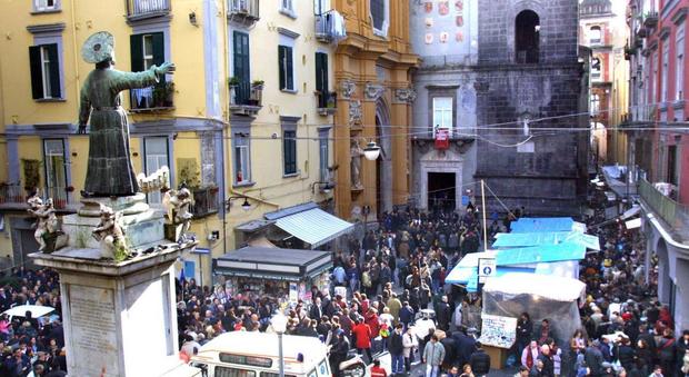 B&B, boom di turisti a Napoli per i Ponti di primavera