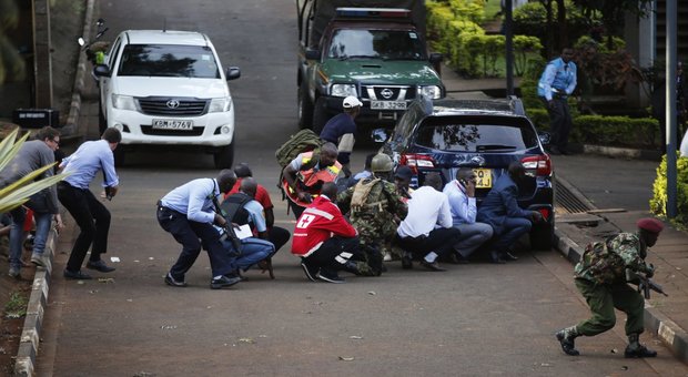 Kenya, attacco a un hotel di Nairobi: almeno tre morti