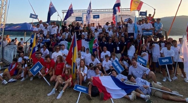 Al lago del Salto inaugurati i Mondiali di wakeboard: 24 nazioni e 200 atleti pronti a dare spettacolo. Foto