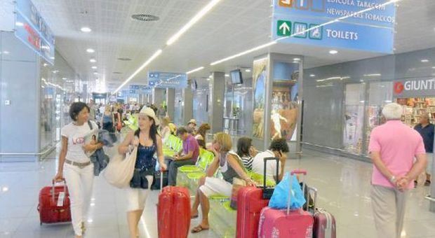 Traffico in crescita per gli aeroporti di Bari e Brindisi