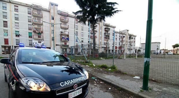 Napoli, raid a Frattamaggiore: 46enne ferito a colpi di arma da fuoco, s'indaga