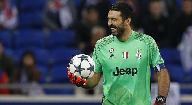 «Buffon alla guida del Club Italia» La proposta della Juve piace ai tre candidati
