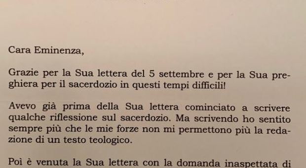 immagine Celibato, le lettere tra Ratzinger e il cardinale Sarah