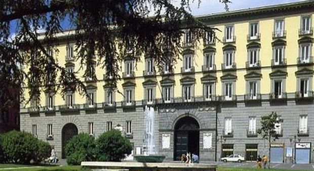 Napoli, per pagare i creditori il Comune chiede un'anticipazione liquidità di 500 milioni