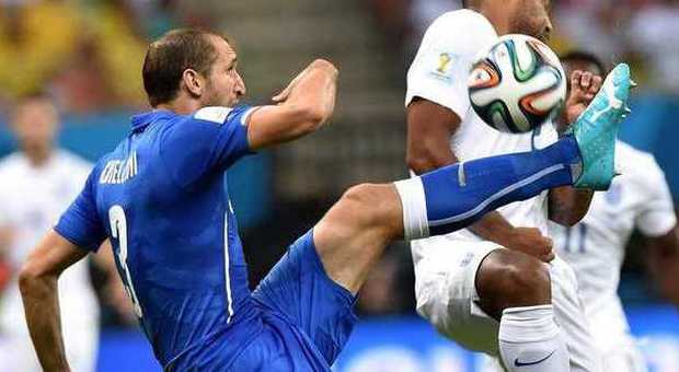 Italia-Inghilterra 1-1, Pellè e Townsend Conte torna a Torino tra gli applausi