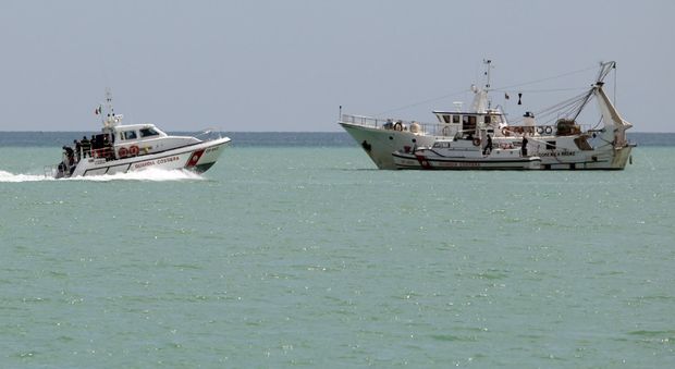 Teramo, peschereccio affonda: morti due marittimi di Giulianova