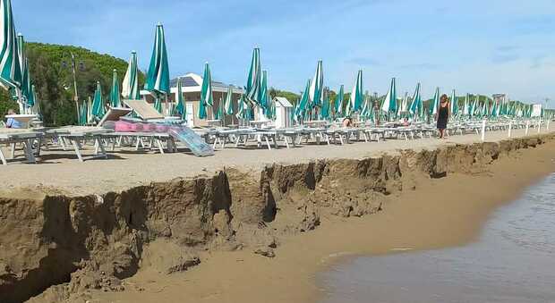 L'erosione lungo la costa di Jesolo a causa del vento di bora