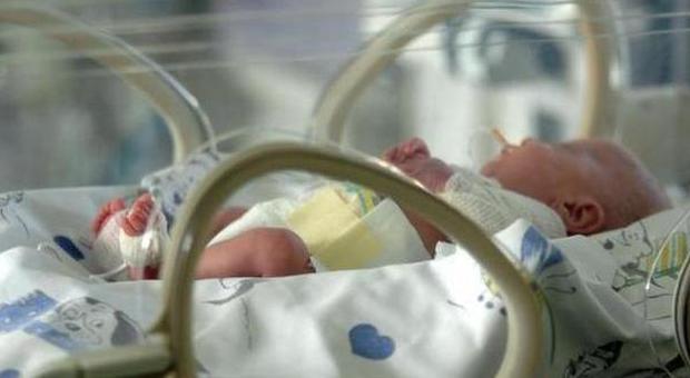 Una neonata in ospedale
