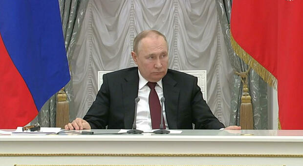 Mosca più vicina al default. «No ai bond pagati in rubli»