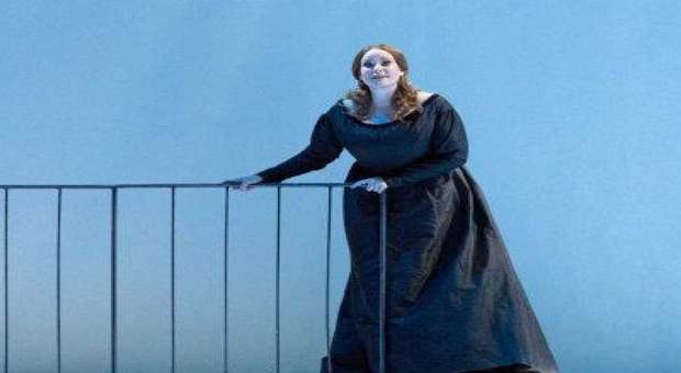 Il soprano Jessica Pratt: «Lucia di Lammermoor impazzisce per non ubbidire agli uomini»