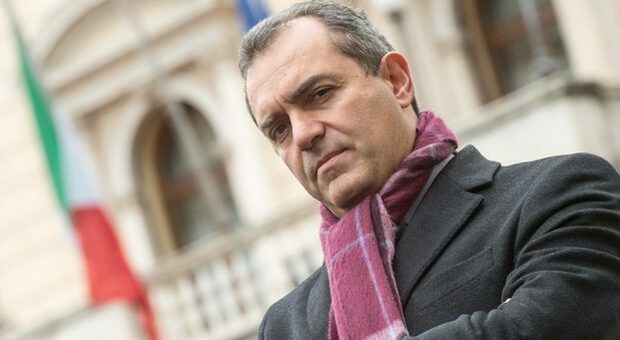 Napoli, de Magistris smentisce le dimissioni: «Arriverò alla fine del mandato per poi diventare presidente della Calabria»