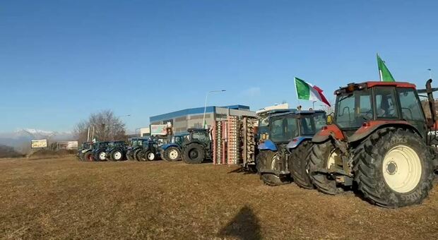 Protesta degli agricoltori anche nel Piceno: trattori in marcia verso Ascoli