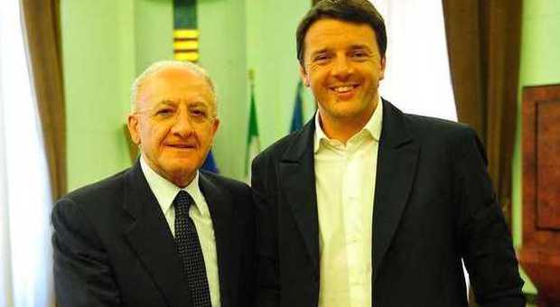 Il premier Renzi a Salerno alla vigilia delle primarie Pd: l'annuncio del segretario democrat Landolfi
