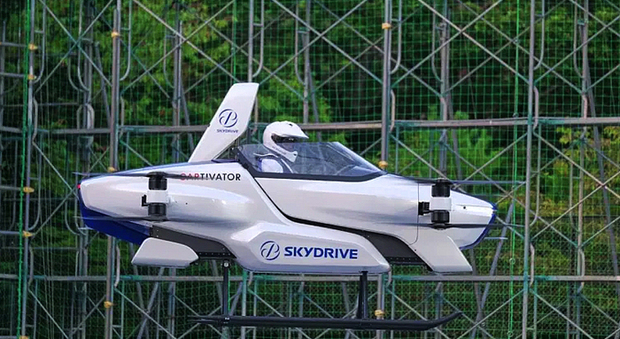 Lo SkyDrive SD-03 in volo