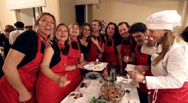 Napoli. Gastronomia e canzoni grande sfida in casa Fabbrocini | Foto