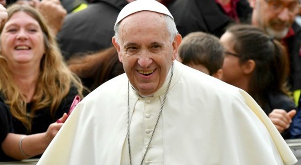Papa Francesco accoglie a Santa Marta Diego Esposito, la vittima di abusi del prete di Ponticelli di Napoli