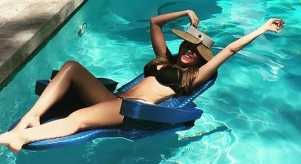 Sofia Vergara, il relax è sexy (Instagram)