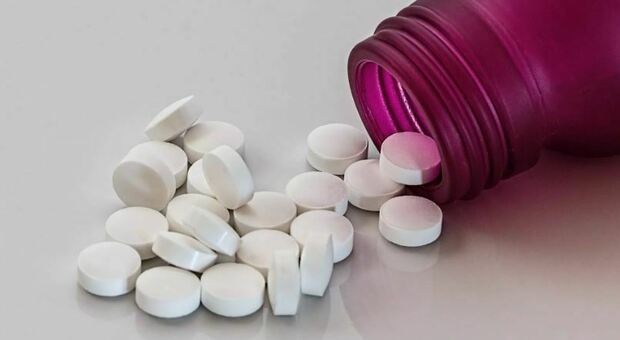 «Pillole di iodio in farmacia contro l'attacco nucleare, ma sono inutili e pericolose»