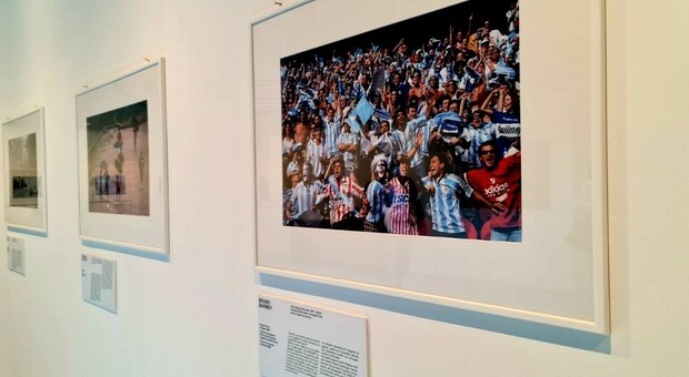 Il pallone, dagli stadi alle favelas, raccontato dai fotoreporter dell'Agenzia Magnum in una mostra a Palermo
