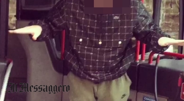 immagine Atac, bus incustodito: due ragazzi al posto di guida
