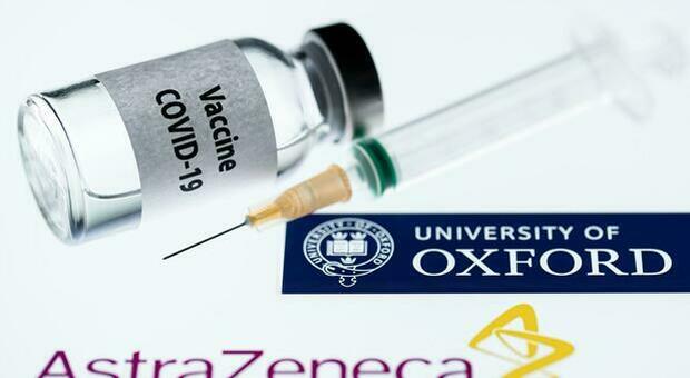 Vaccino Astrazeneca: «Fino a 3 mesi di intervallo tra le due dosi»