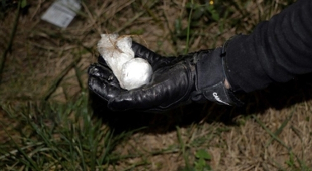 Ischia, spacciava cocaina in strada: arrestato 57enne