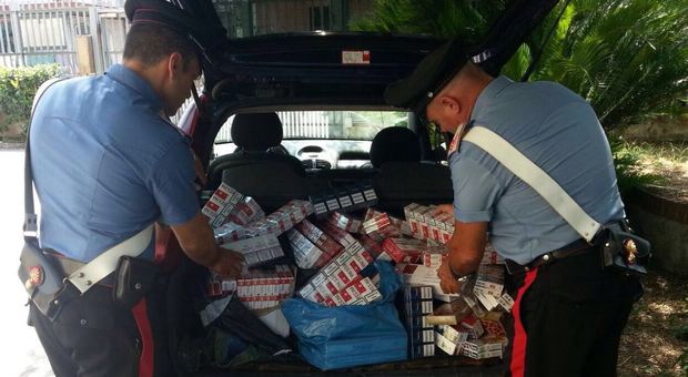 Nell'auto 110 chili di sigarette di contrabbando: arrestato 25enne a Giugliano