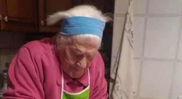 Nonna Vittoria morta a 104 anni, ha fatto la pasta a mano fino all'ultimo