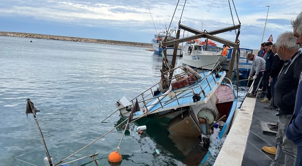 Intimidazione all'ex assessore: affondate le barche che dovevano servire per la pesca-turismo