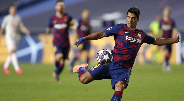 Suarez, l'addio dal Barça è in lacrime: «E' stato un mese pazzesco»