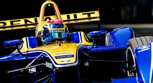 Sébastien Buemi grazie alla pole ed al giro veloce dell'ultimo ePrix stagionale si è assicurato il titolo piloti e Renault e.Dams quello costruttori