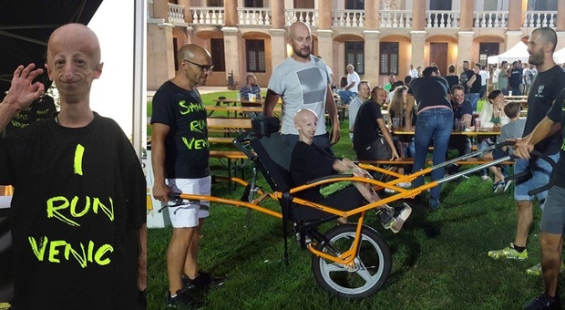 Sammy Basso e la Joelette trasportata dal gruppo "Sammy runs Venice": prove tecniche quest'estate