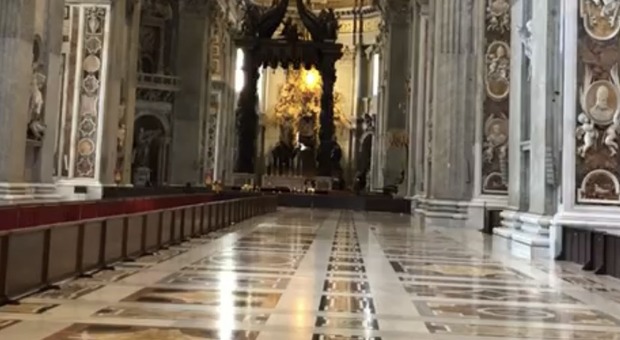 Piazza e basilica di san Pietro interdetta ai turisti: si entra solo per motivi di lavoro.