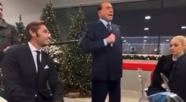 Berlusconi e la frase infelice alla cena di Natale del Monza: «Se vincete con Juve o Milan vi faccio arrivare un pullman di tr**e»