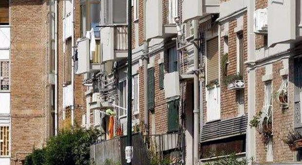 Il Comune “controlla” le case date in affitto: «No a un'altra via Anelli»