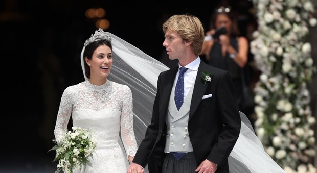 Matrimonio da favola per il principe Christian e la ex modella: alle nozze c'è anche Kate Moss