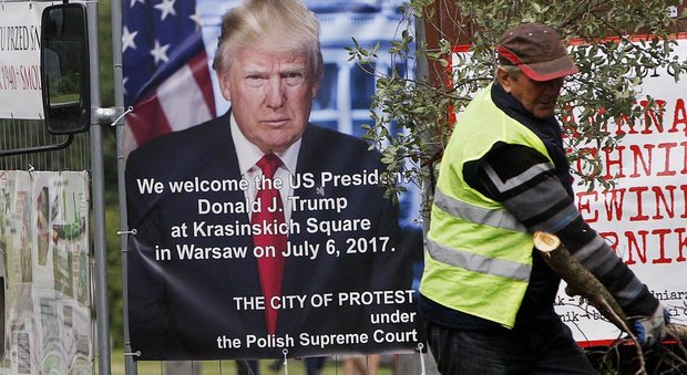 Donald Trump torna in Europa per un nuovo tour: riparte da Varsavia